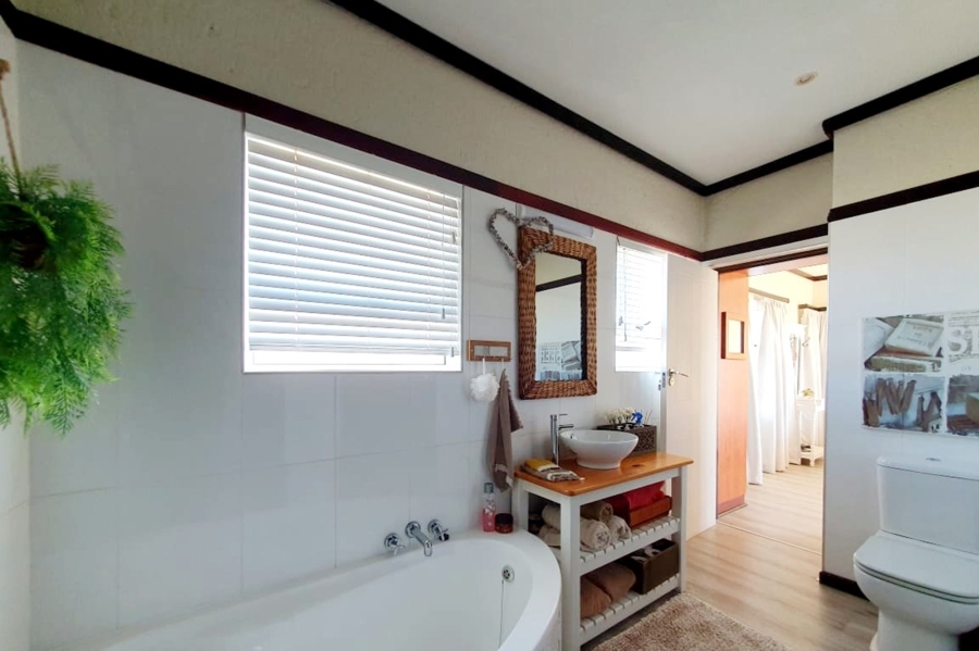 3 Bedroom Property for Sale in Diaz Beach Western Cape